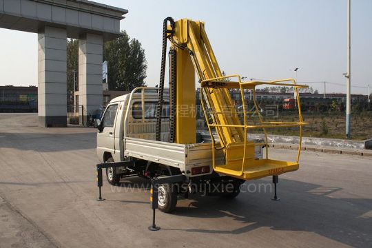 點擊查看詳細信息<br>標題：小型電動高空作業車 閱讀次數：3051