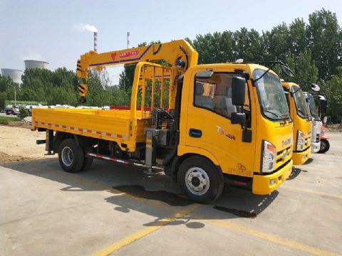 點擊查看詳細信息<br>標題：4噸唐駿隨車吊 閱讀次數：1878