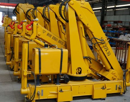 點擊查看詳細信息<br>標題：SQ3S3  3.2噸折臂吊 閱讀次數：2282